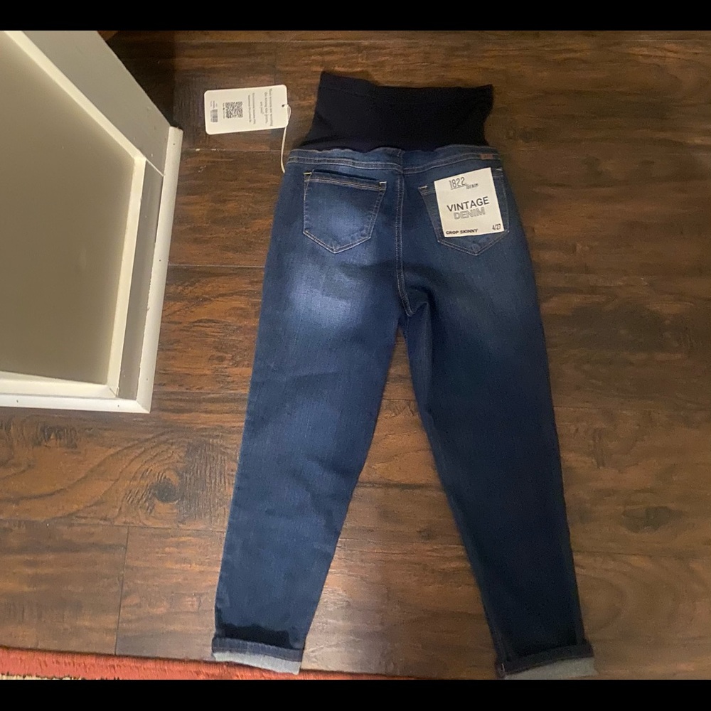 NWT 1822 denim maternity capris